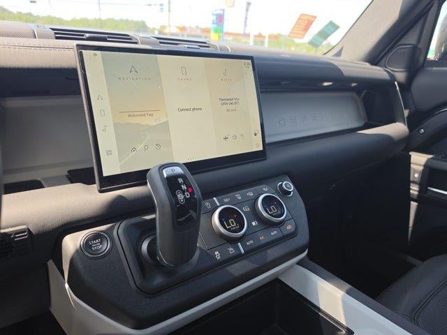 2025 Land Rover Defender 110 P300 S