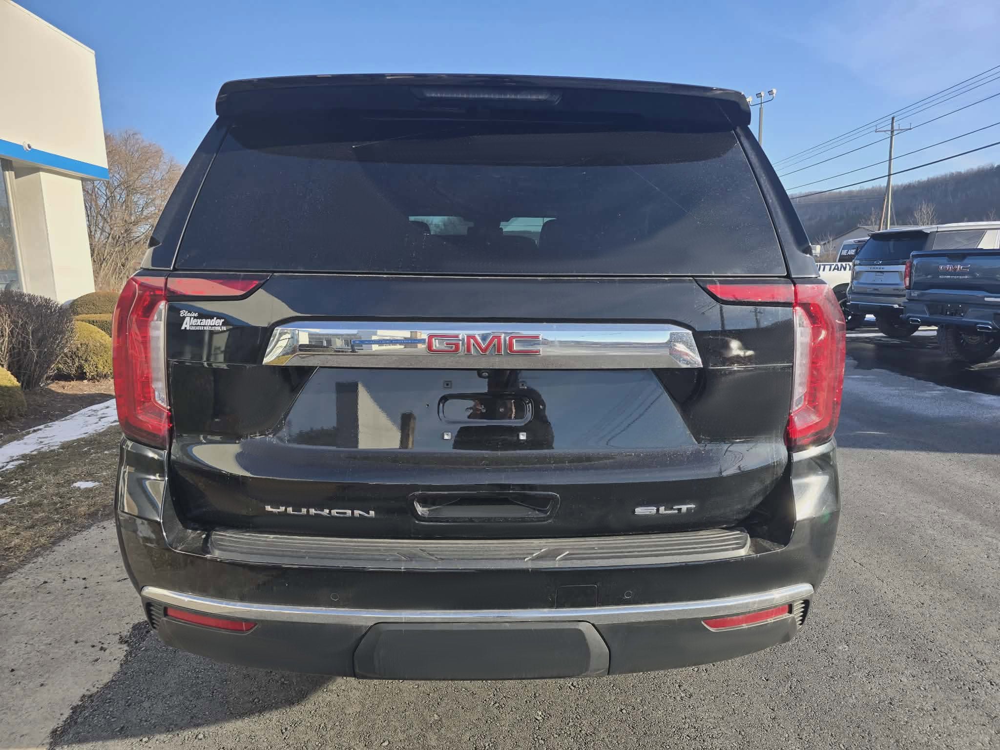2024 GMC Yukon SLT