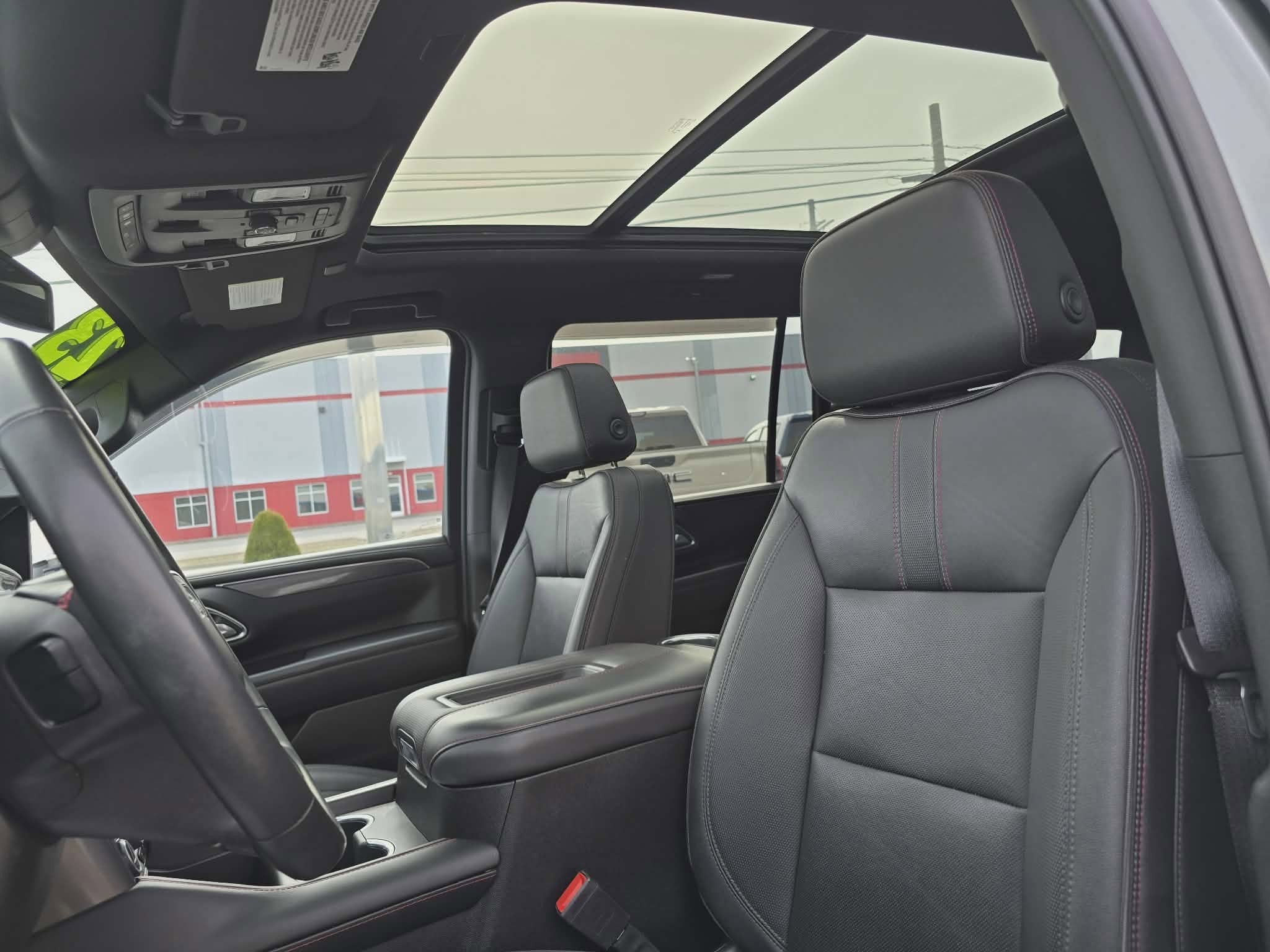 2023 Chevrolet Suburban RST