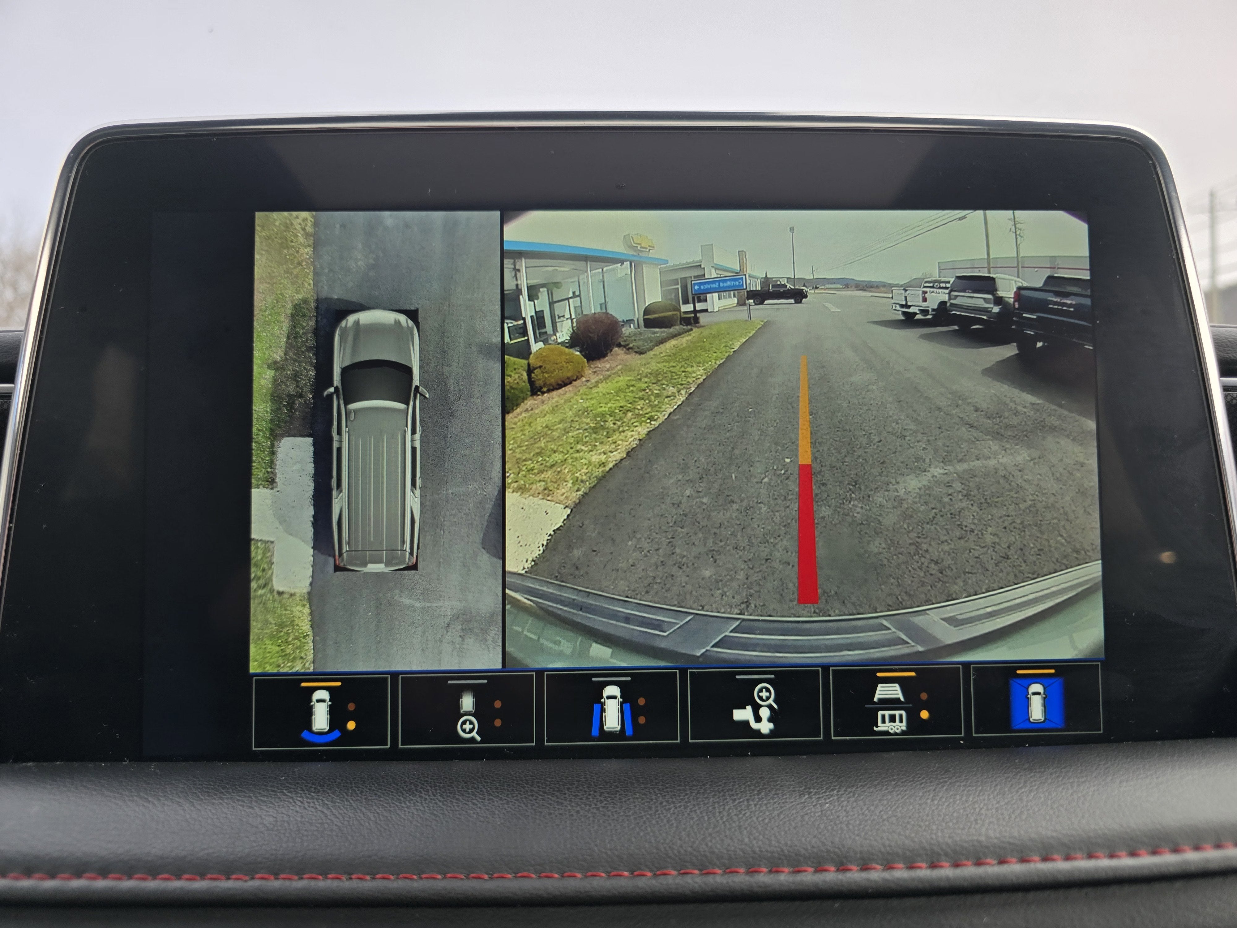 2023 Chevrolet Suburban RST