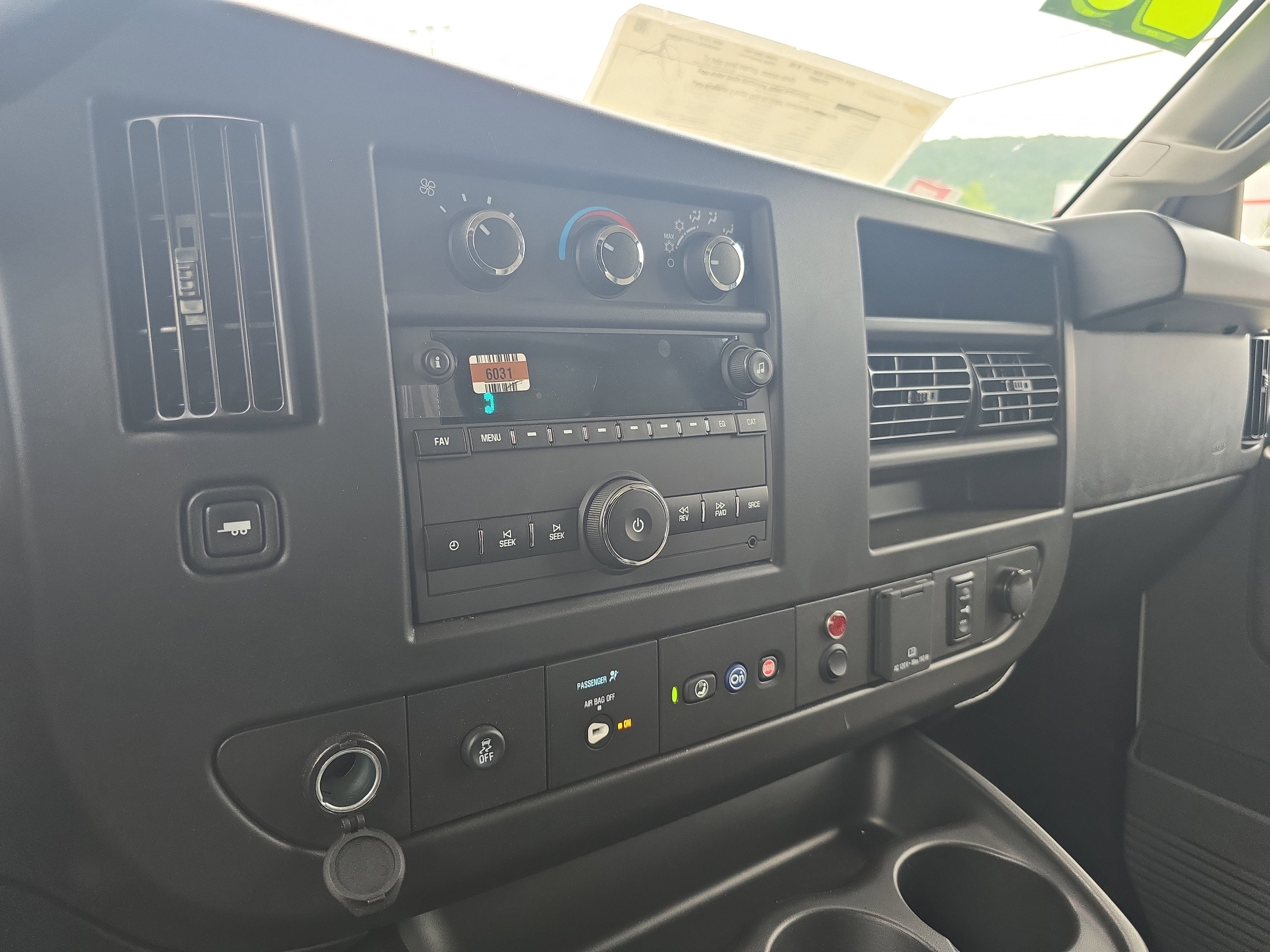 2025 Chevrolet Express Cutaway 4500 2WT