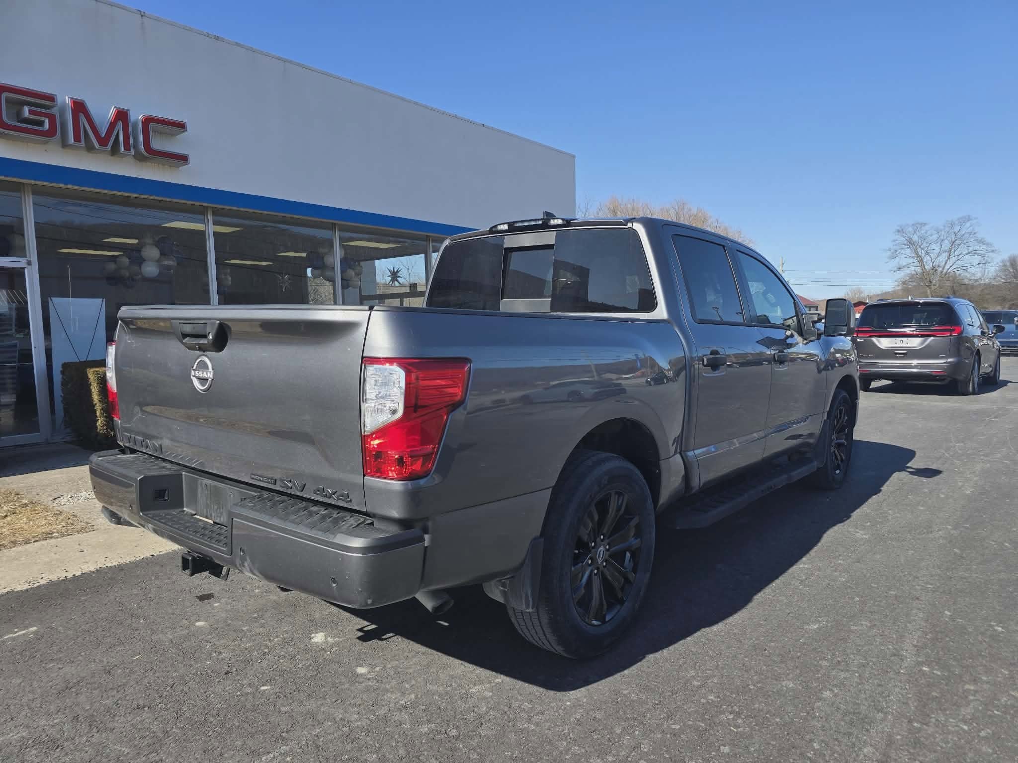 2024 Nissan Titan SV