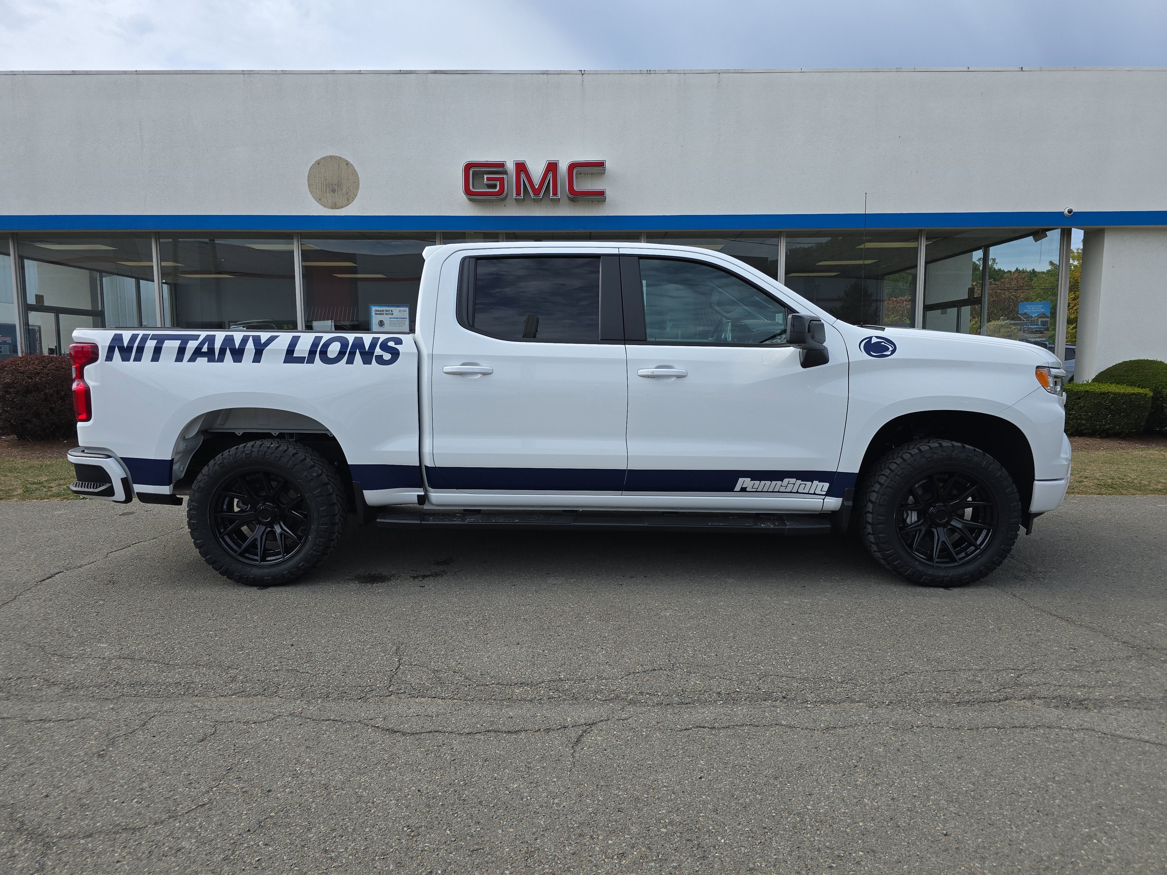 2025 Chevrolet Silverado 1500 RST