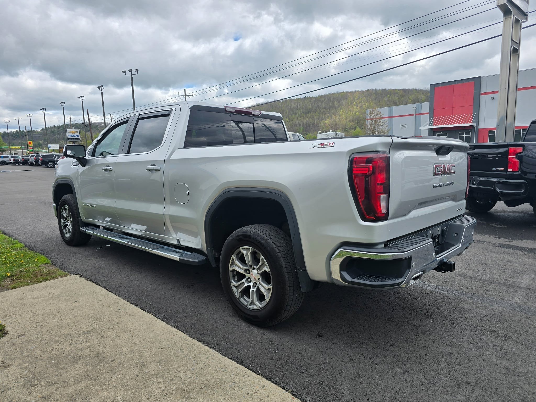 2020 GMC Sierra 1500 SLE