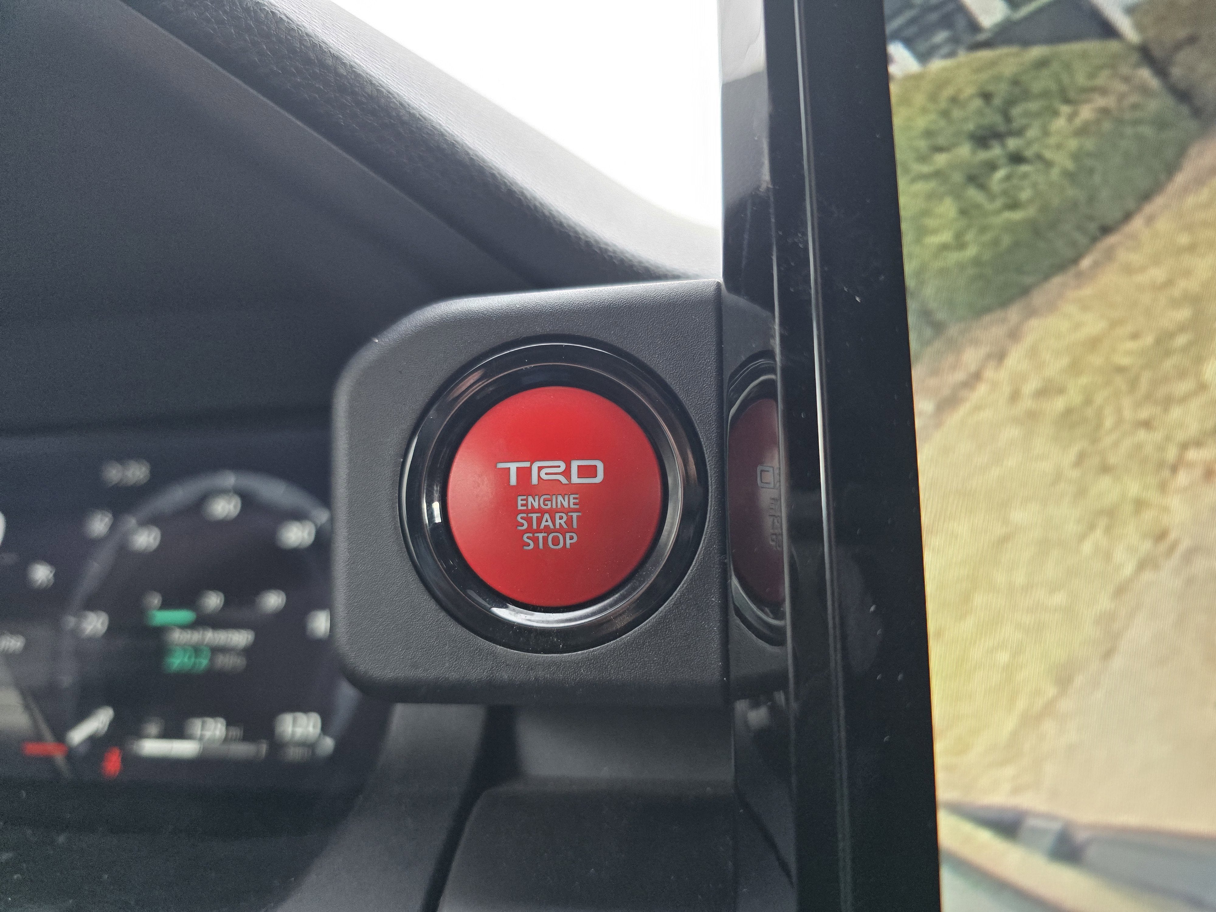 2025 Toyota Tacoma 4WD SR