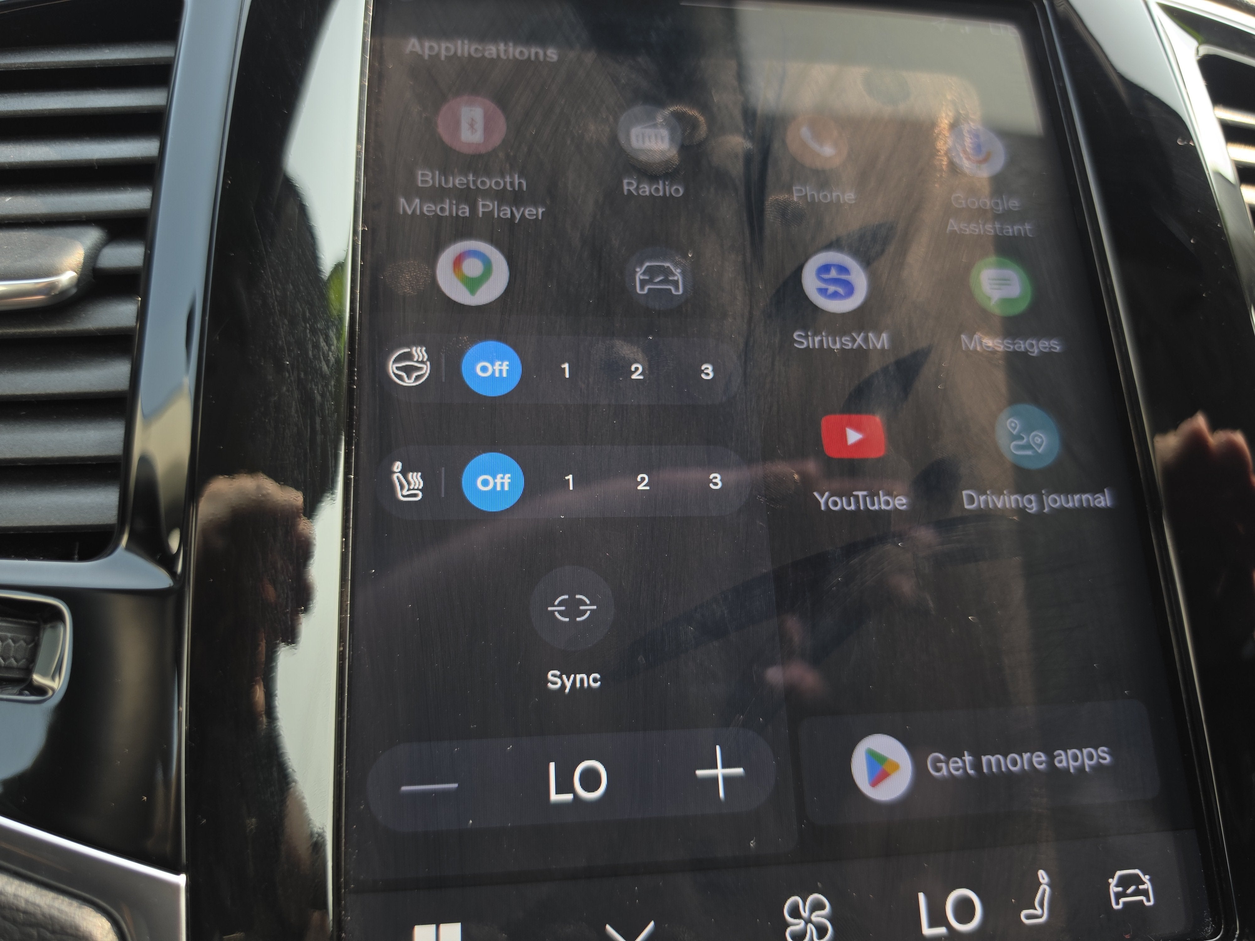2024 Volvo XC90 Plus Bright Theme
