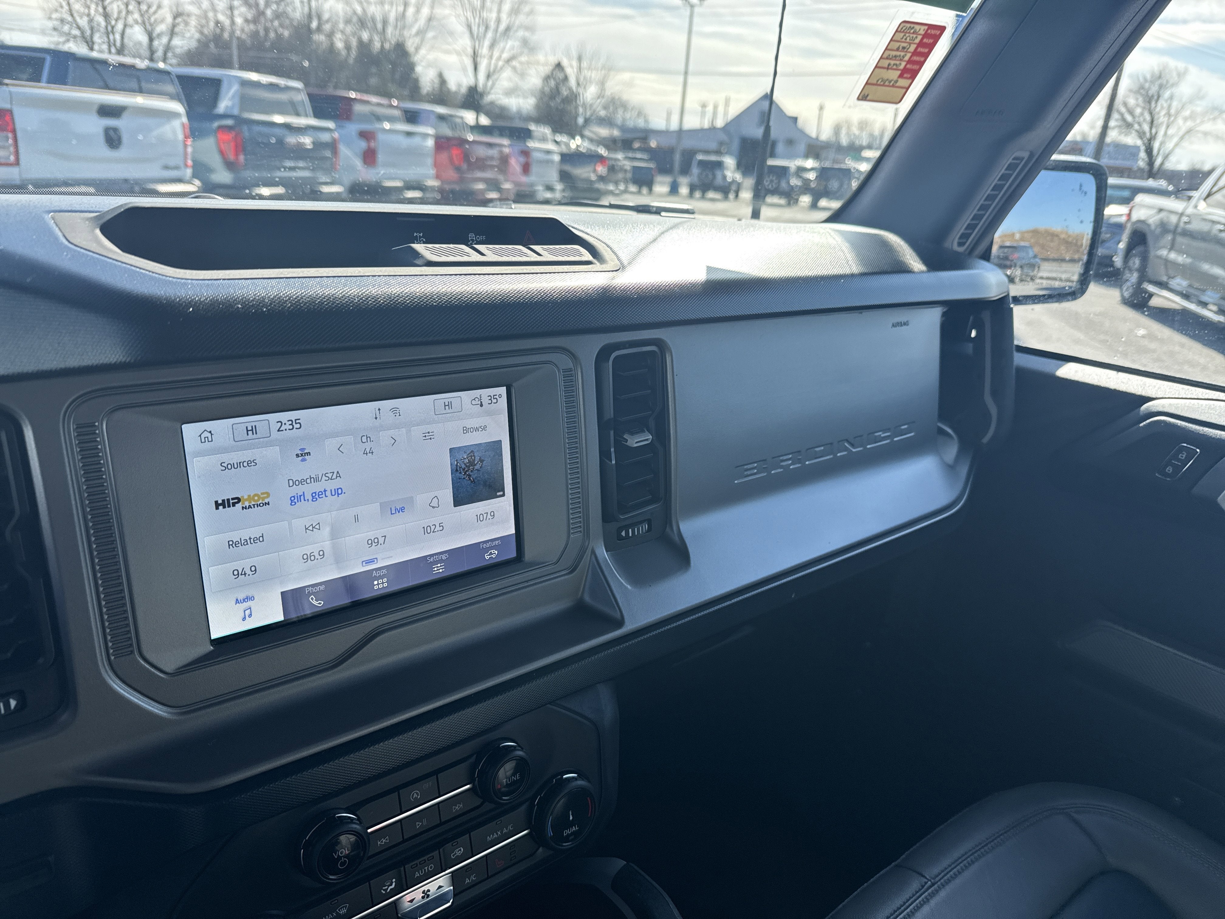 2022 Ford Bronco Base