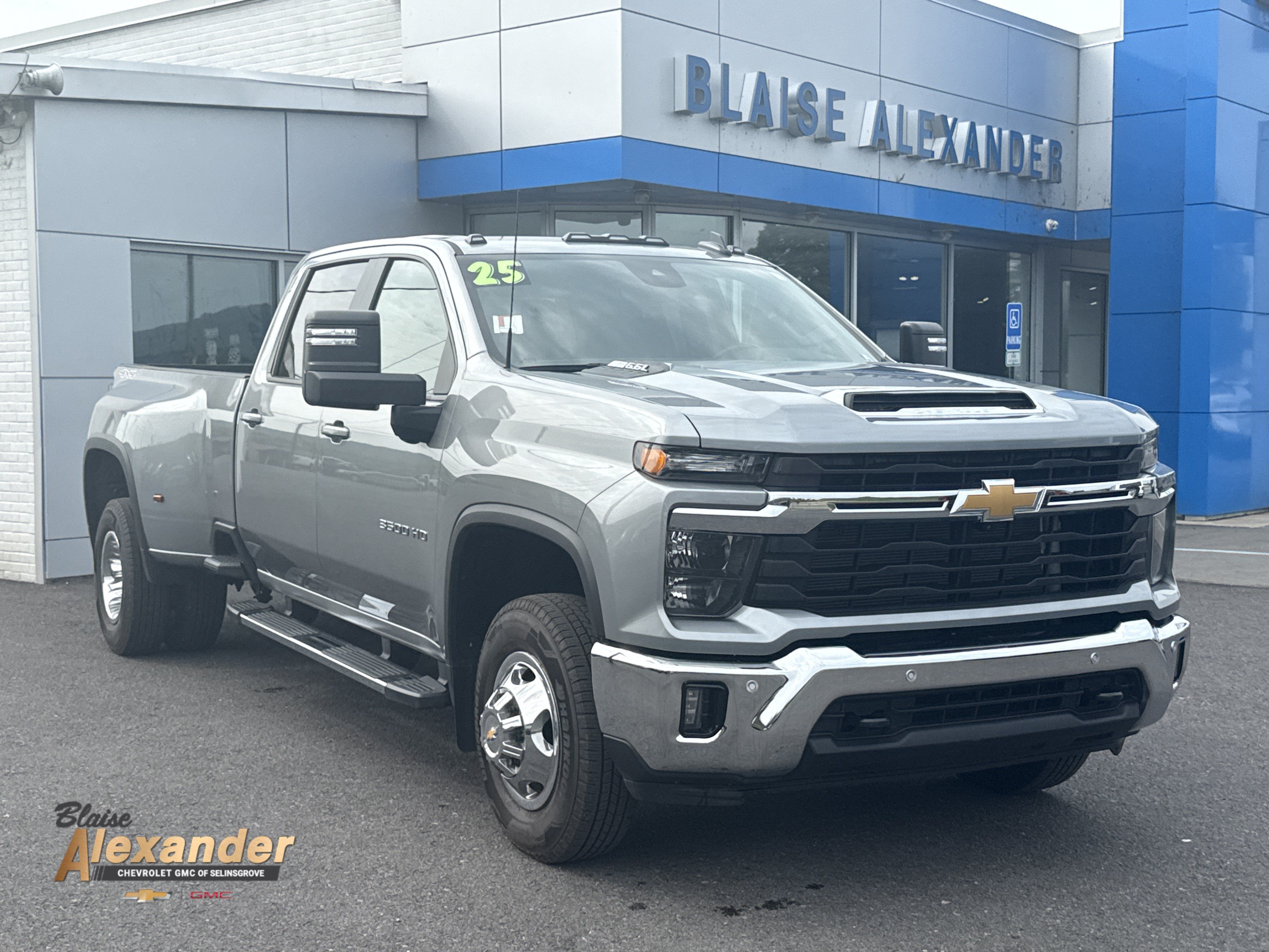 2025 Chevrolet Silverado 3500 HD LT DRW