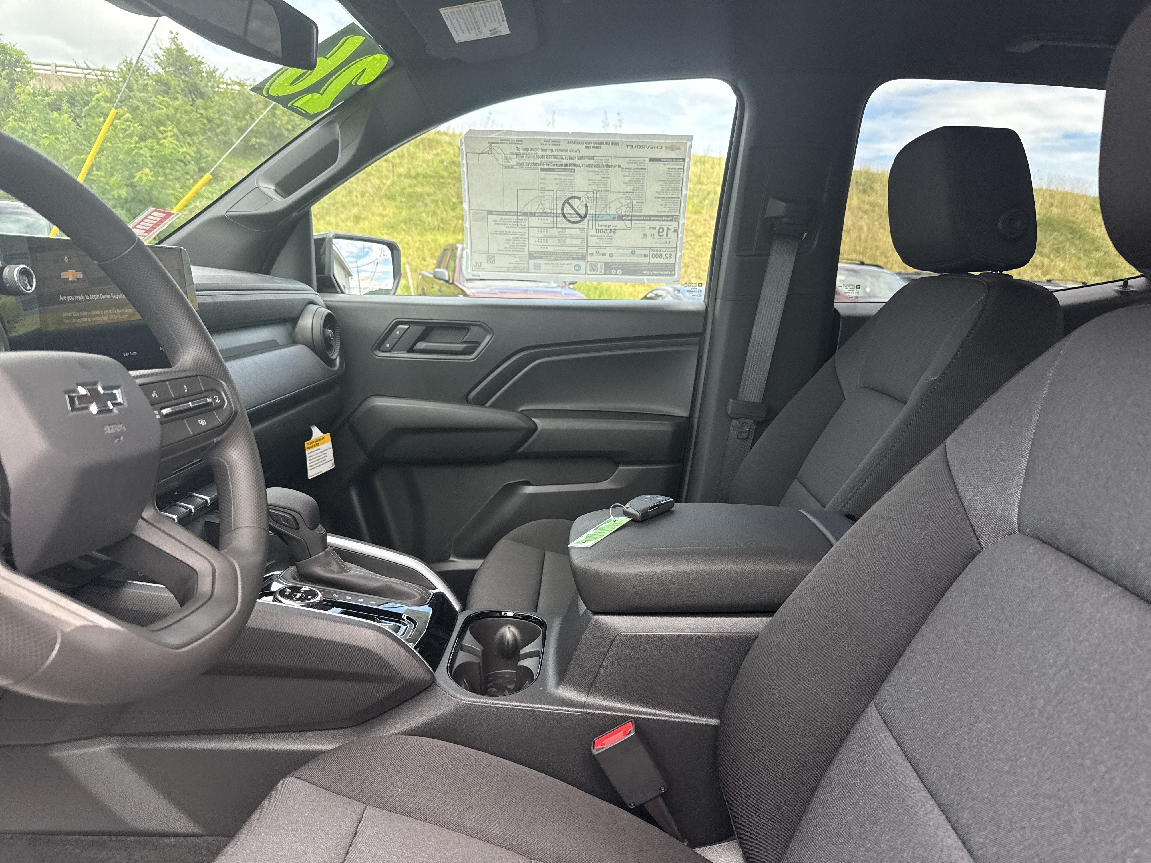 2026 Chevrolet Colorado Trail Boss - Photo 11