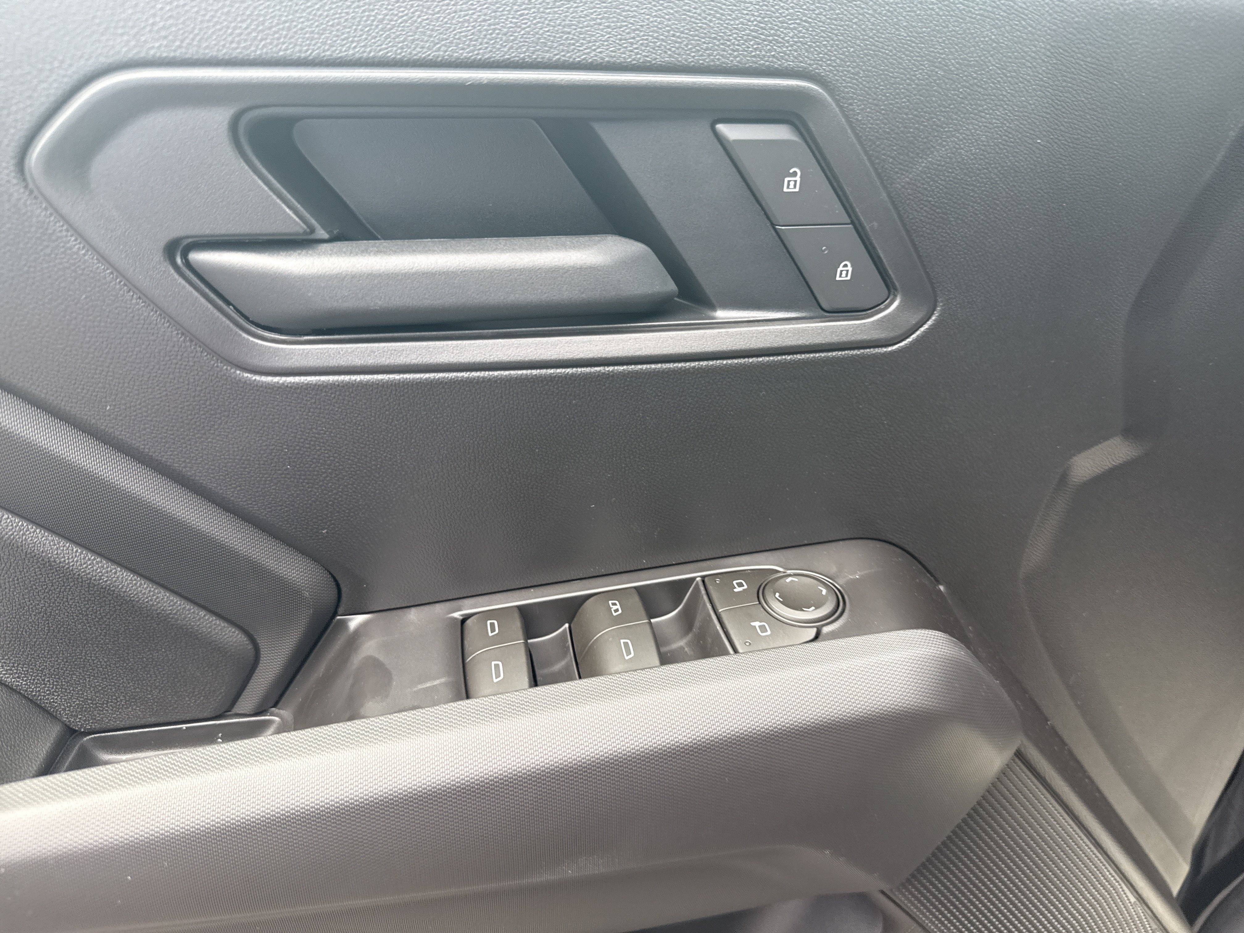 2026 Chevrolet Colorado Trail Boss - Photo 16