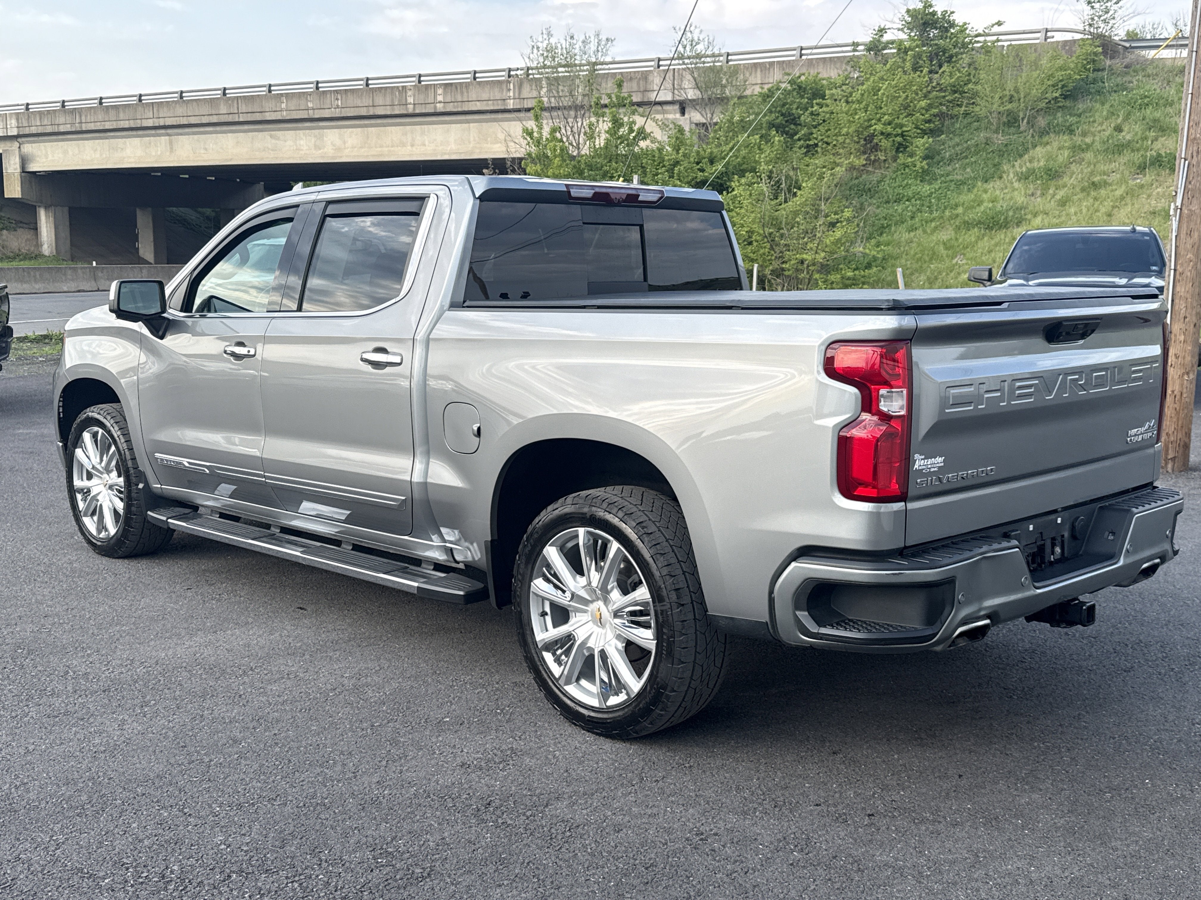 2023 Chevrolet Silverado 1500 High Country