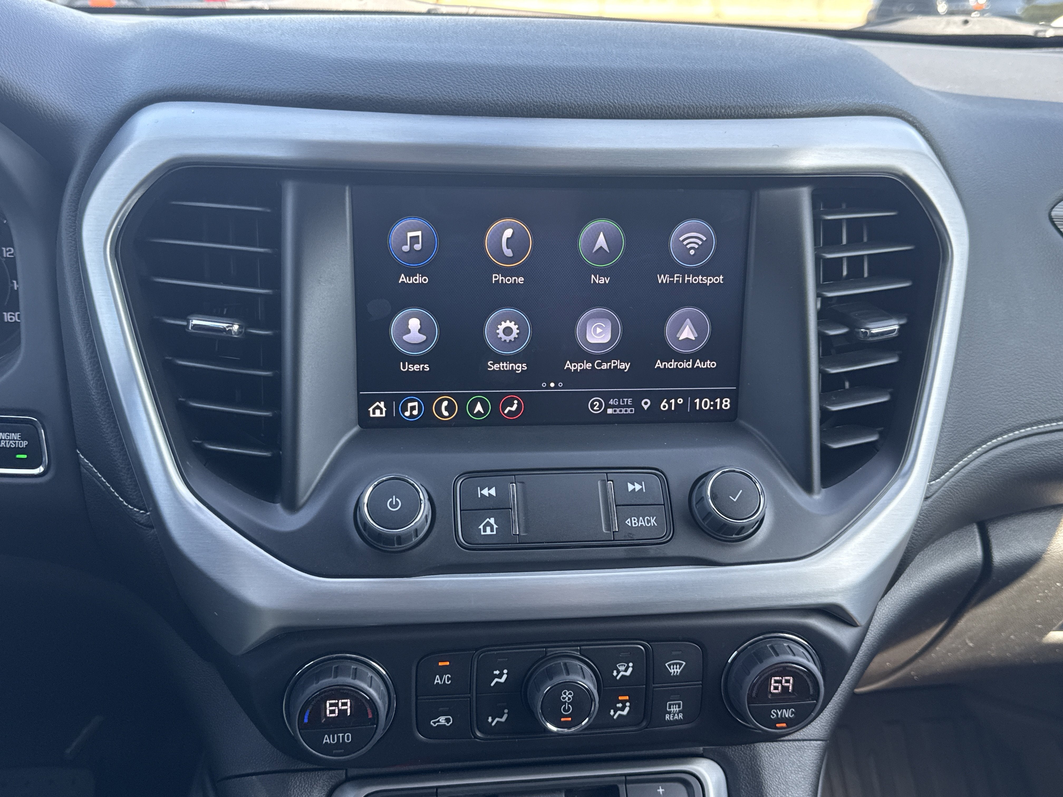 2023 GMC Acadia SLT