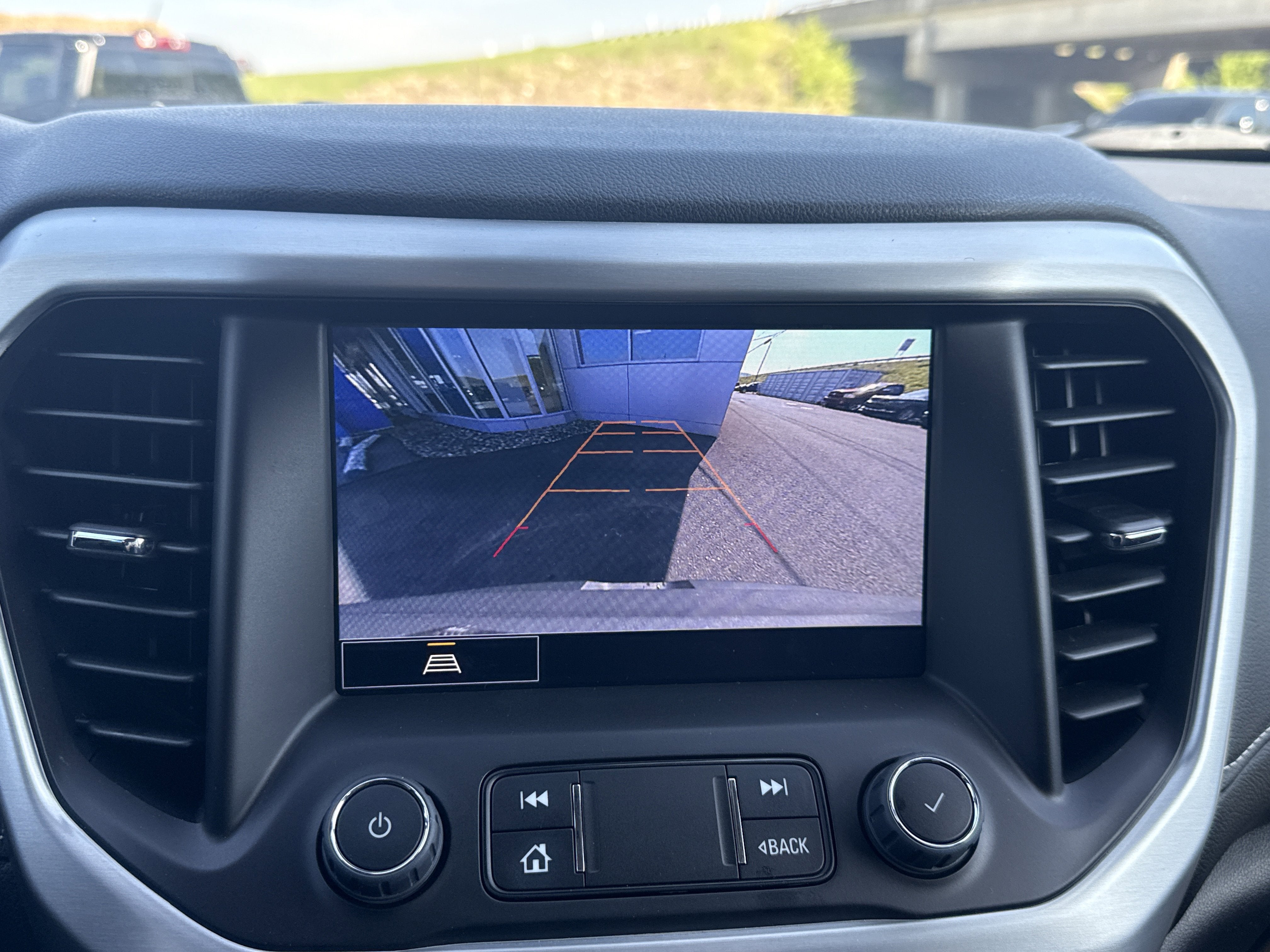2023 GMC Acadia SLT