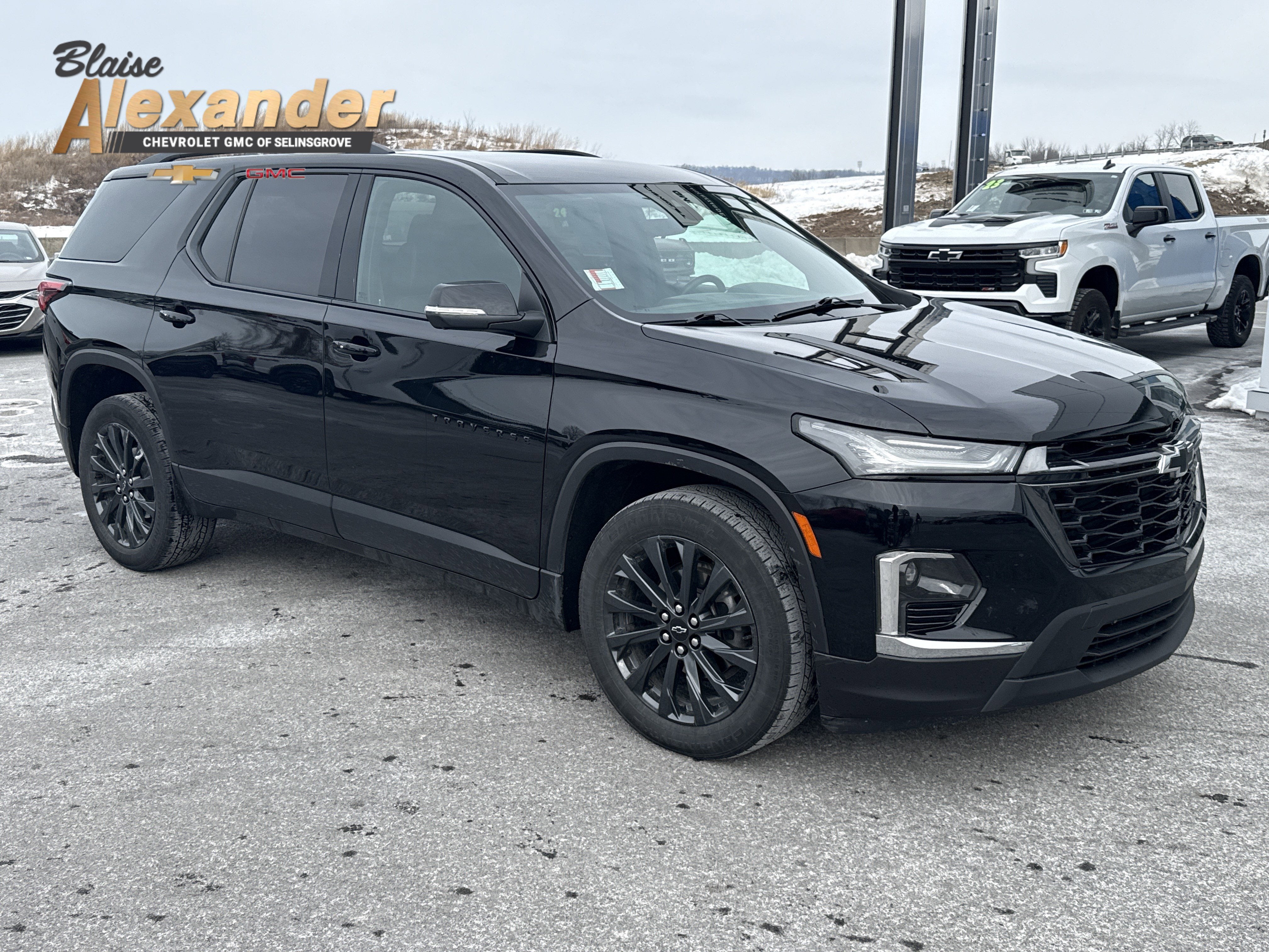 2023 Chevrolet Traverse RS