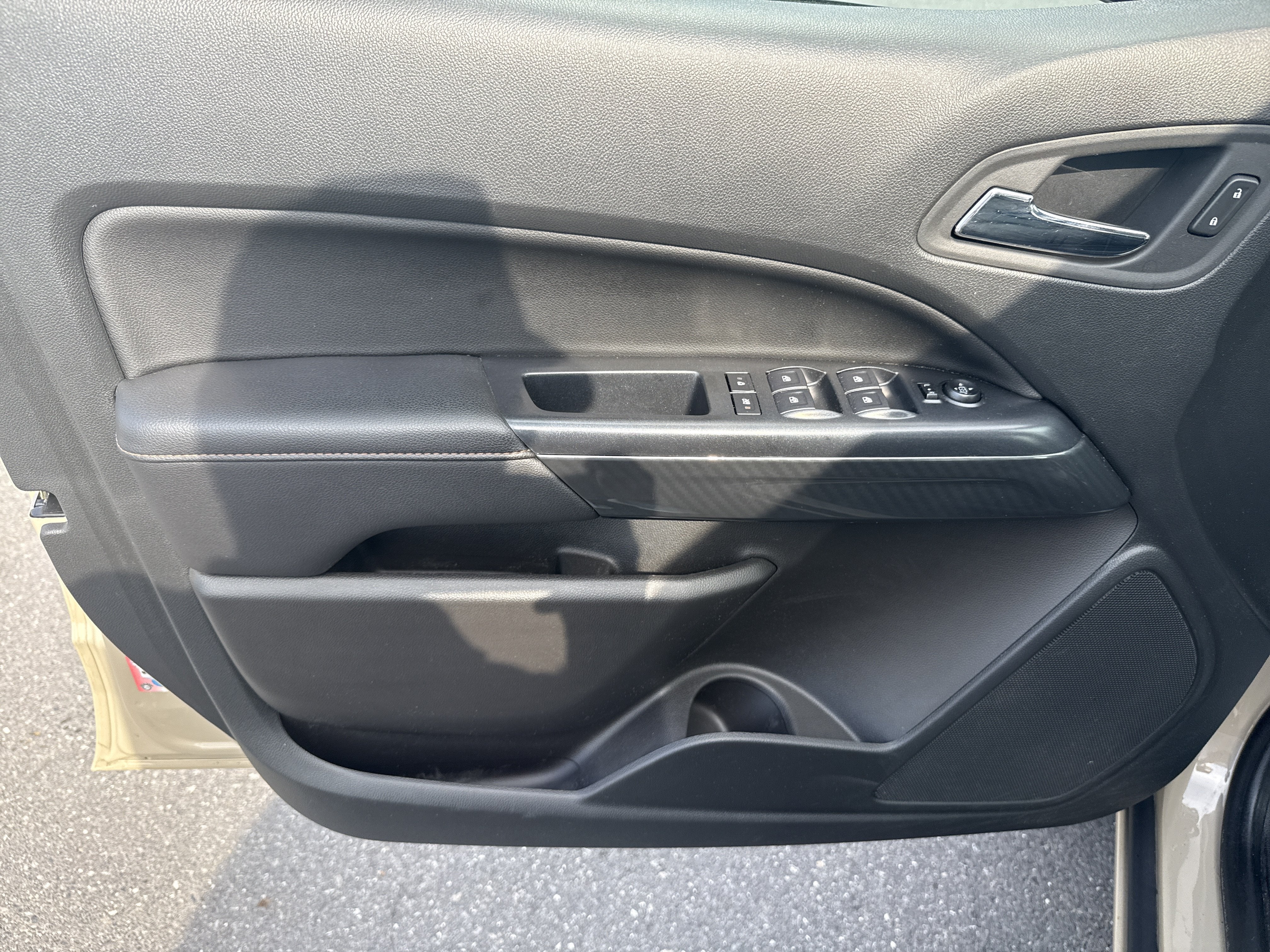 2022 GMC Canyon AT4 - Leather