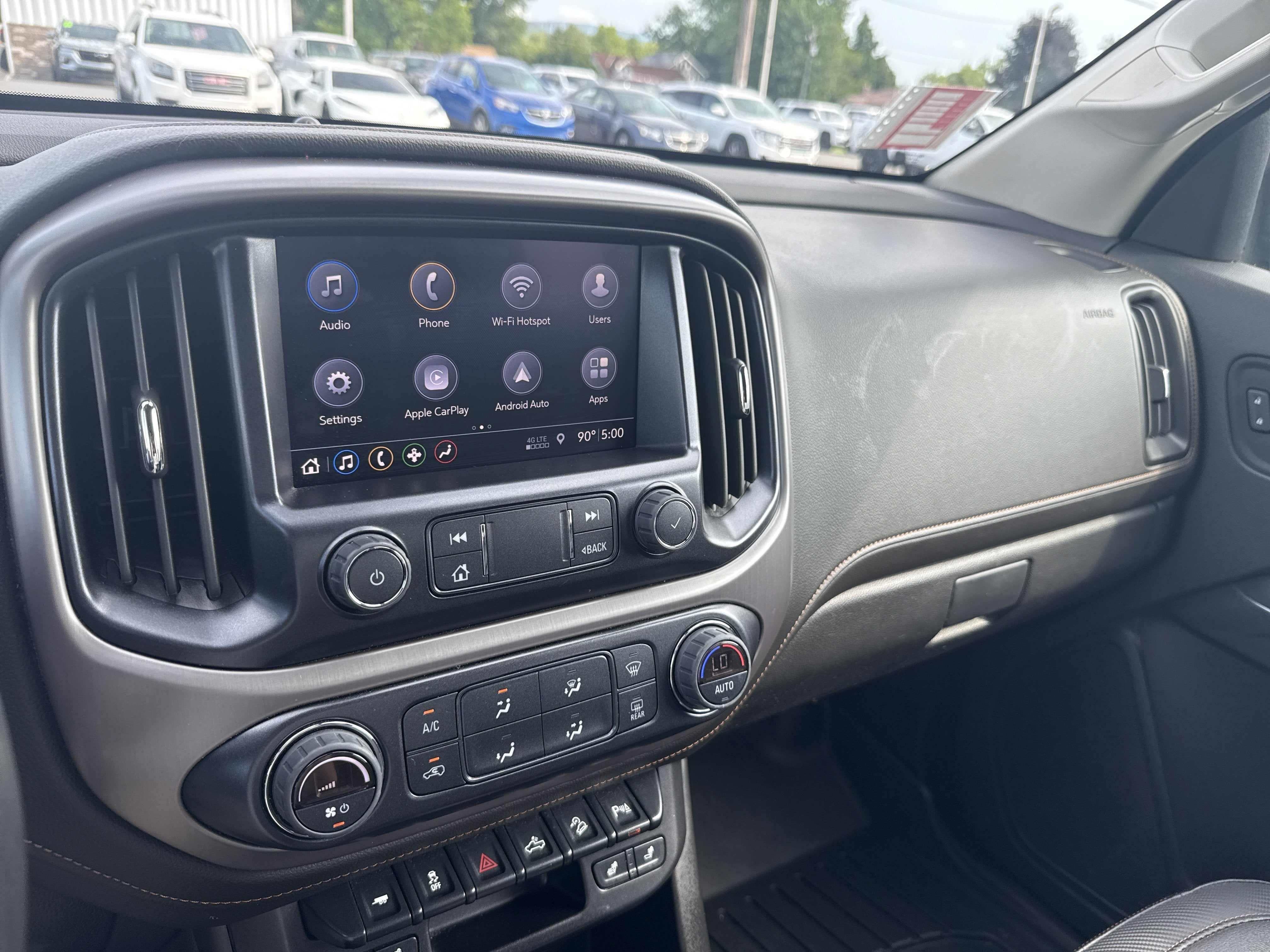 2022 GMC Canyon AT4 - Leather