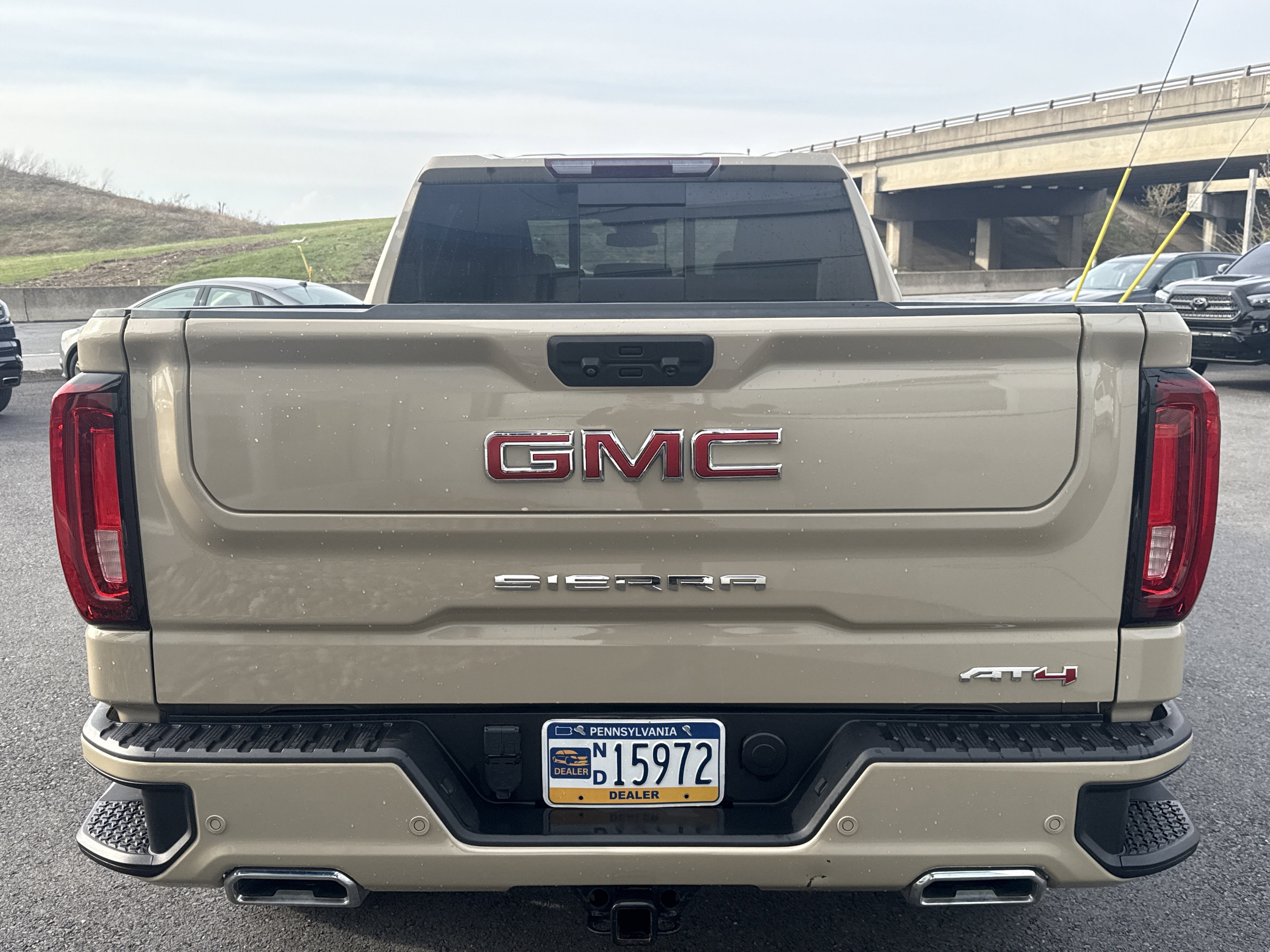 2022 GMC Sierra 1500 AT4