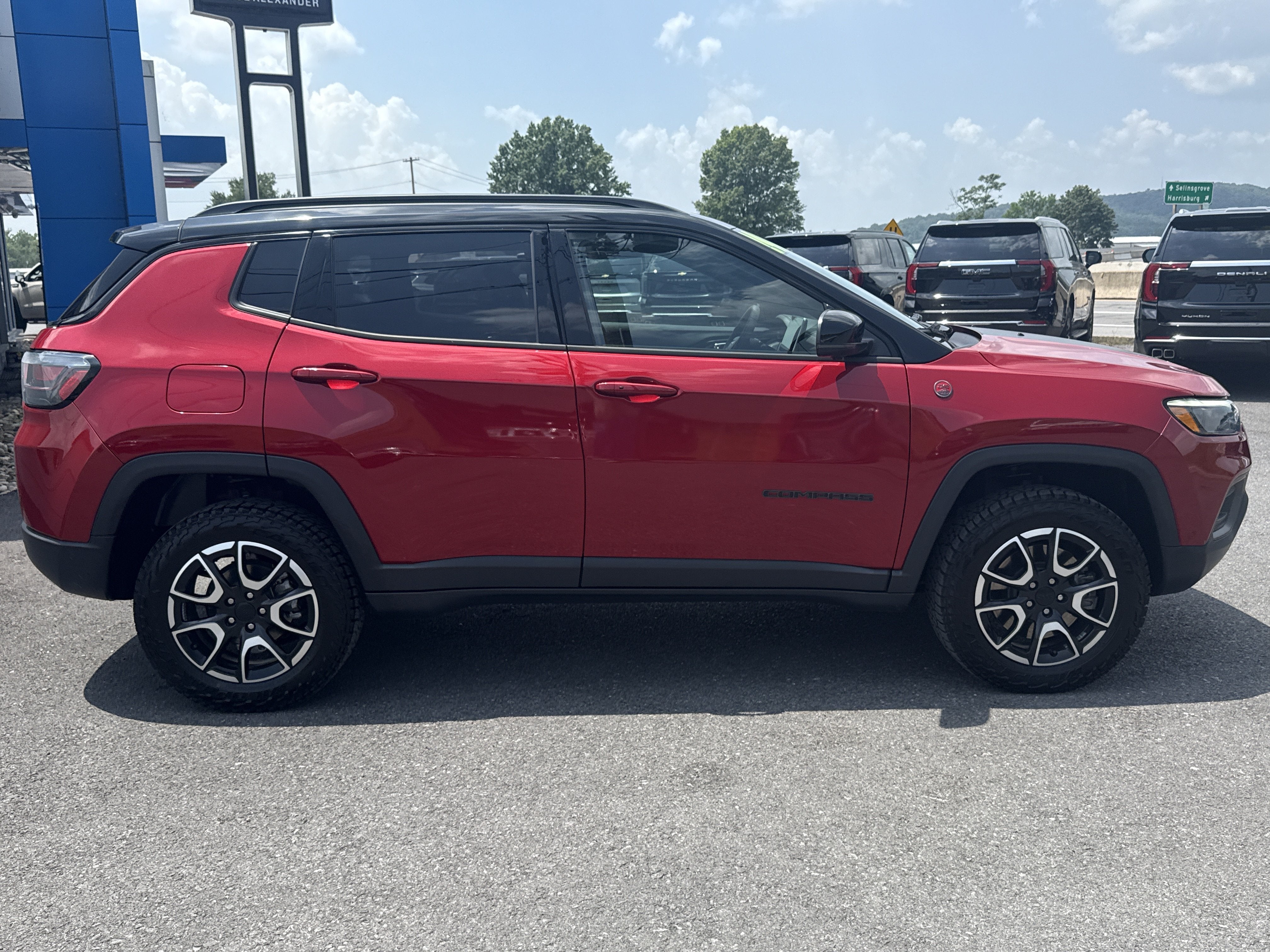 2024 Jeep Compass Trailhawk