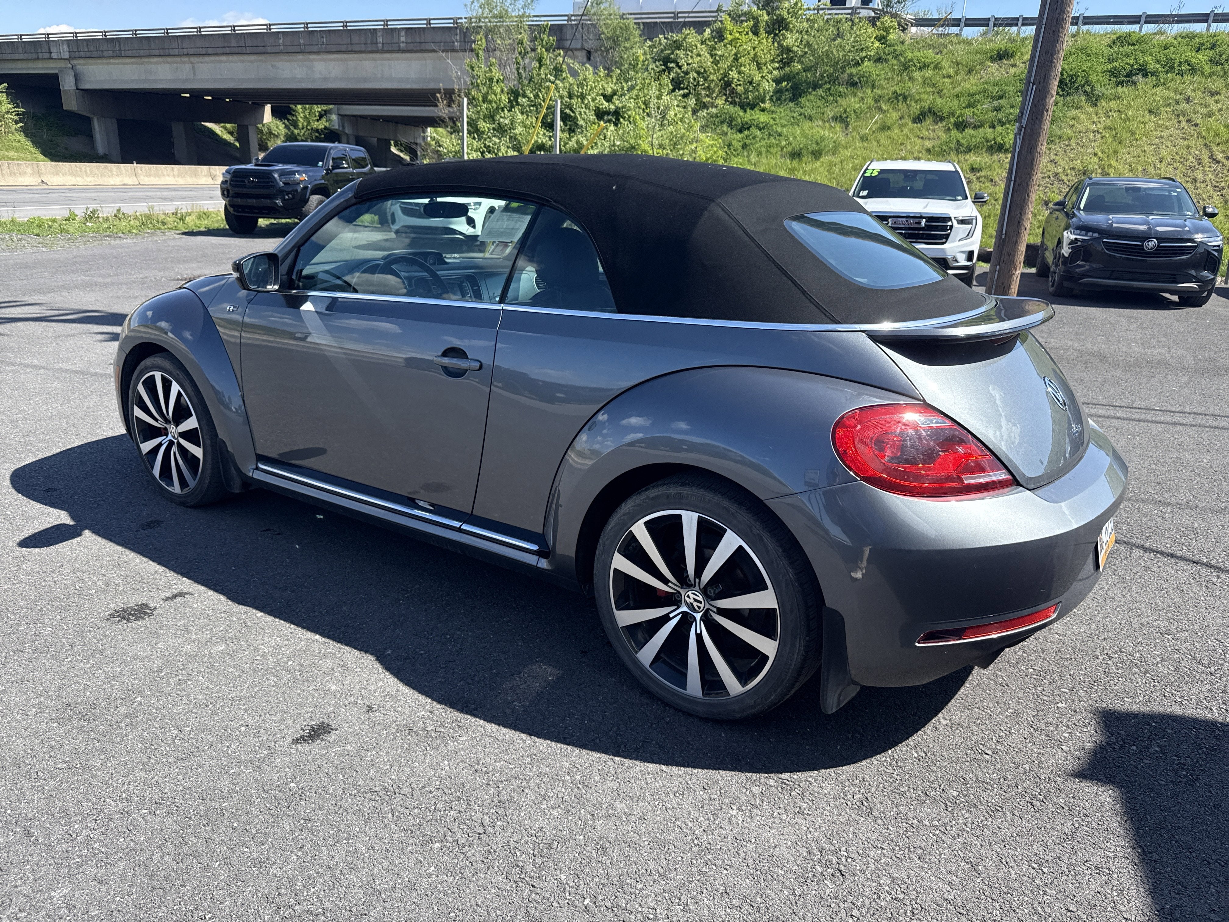 2014 Volkswagen Beetle Convertible 2.0T R-Line