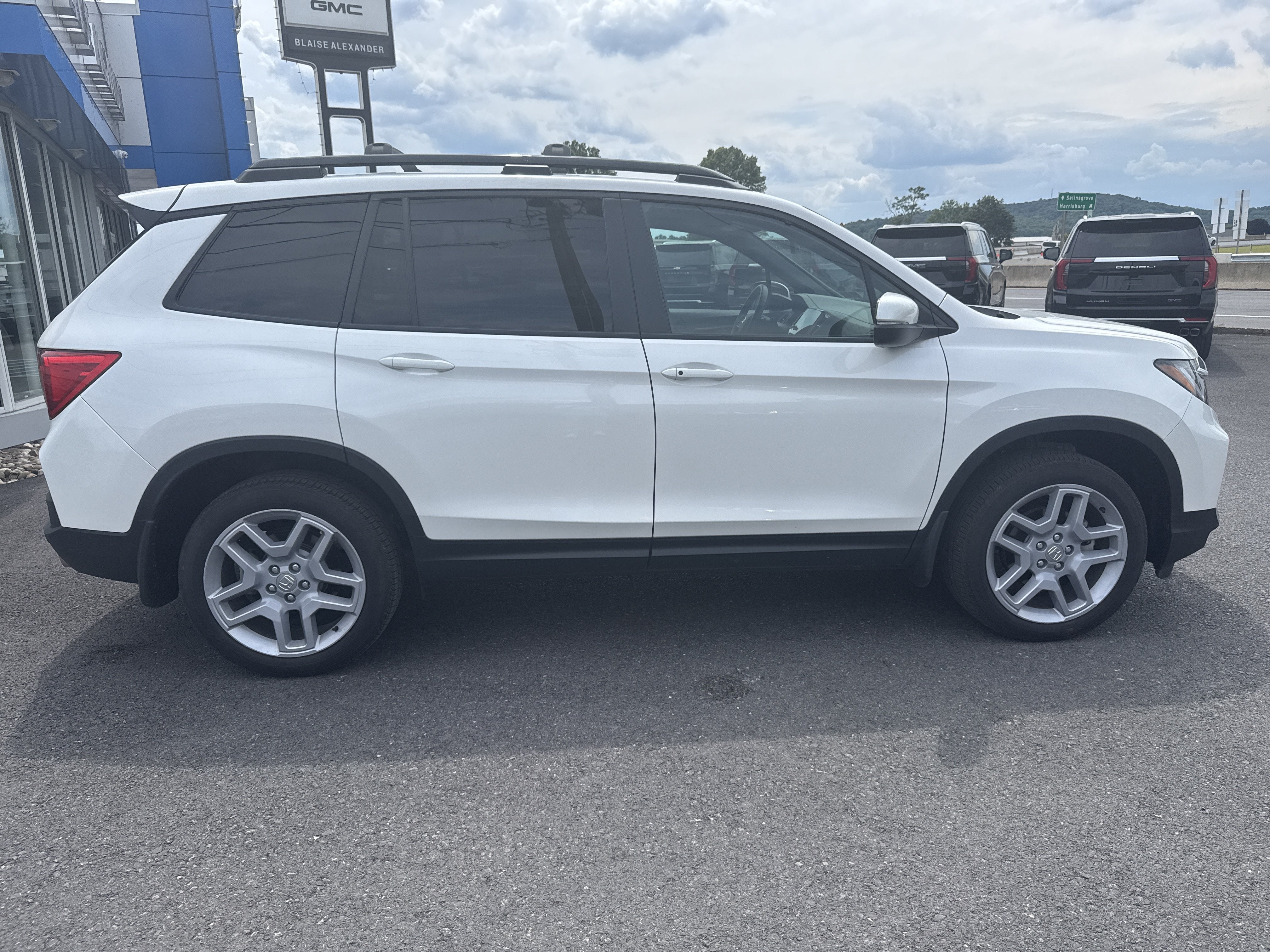 2025 Honda Passport EX-L