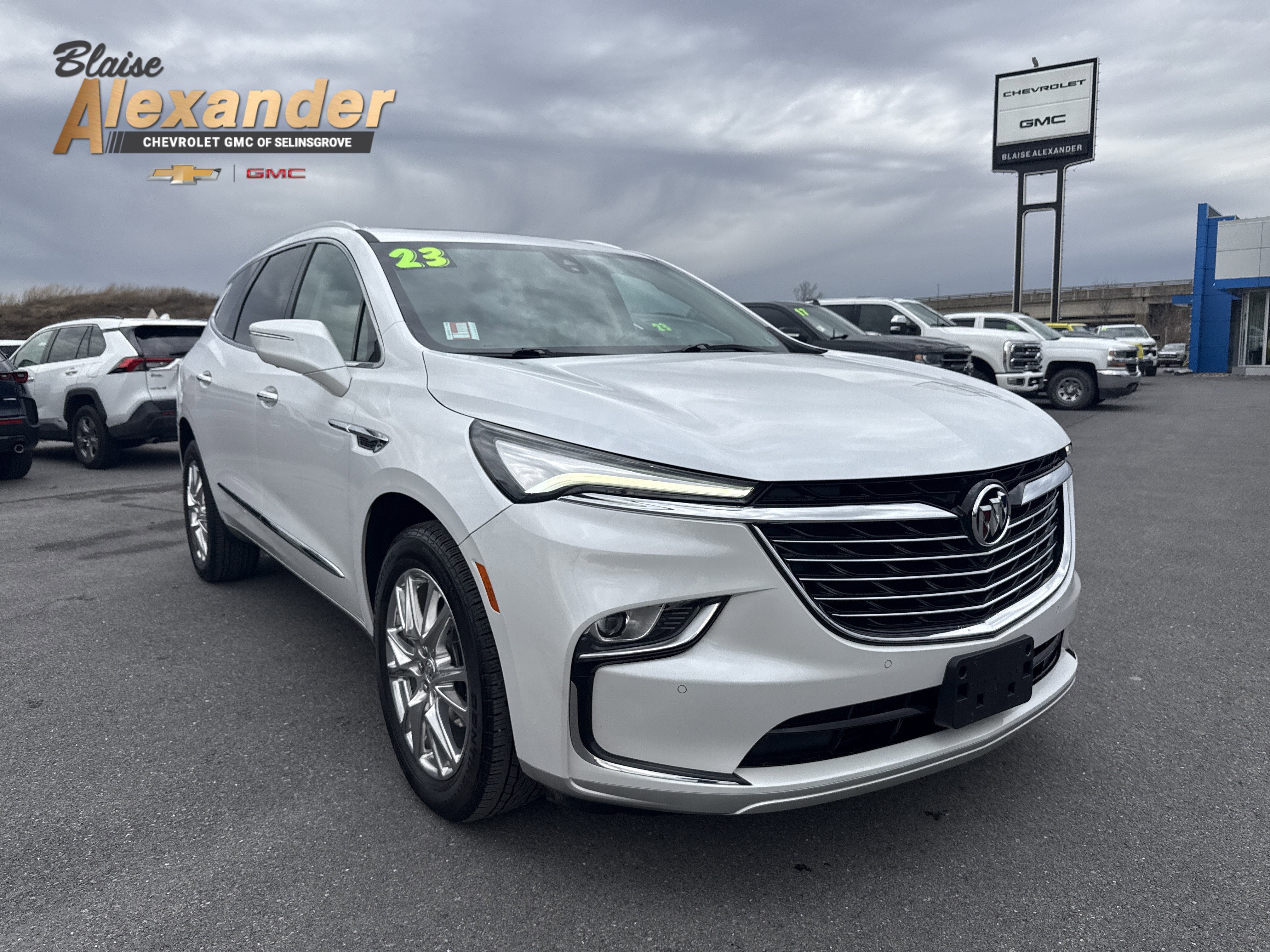 2023 Buick Enclave Premium