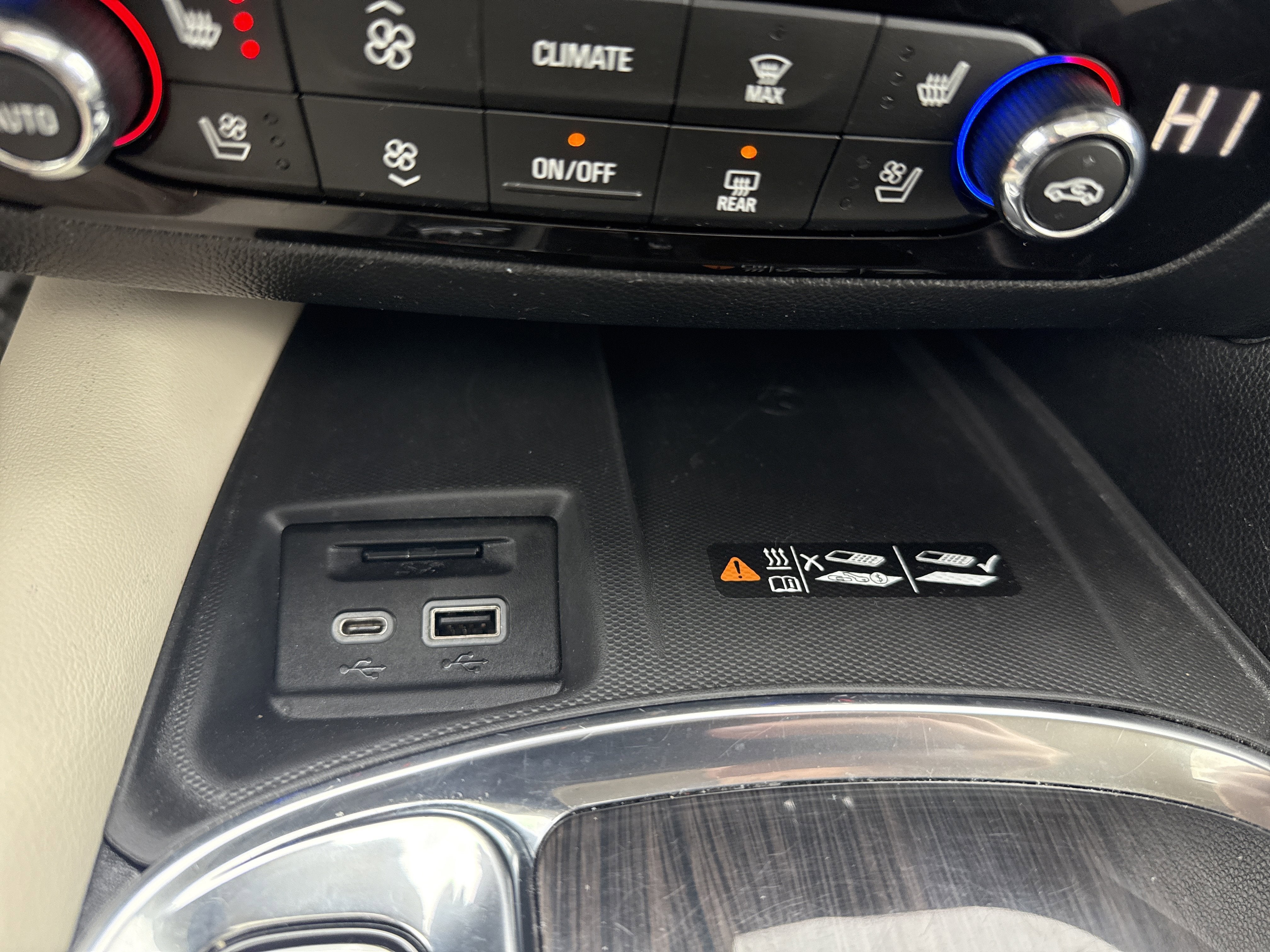 2023 Buick Enclave Premium