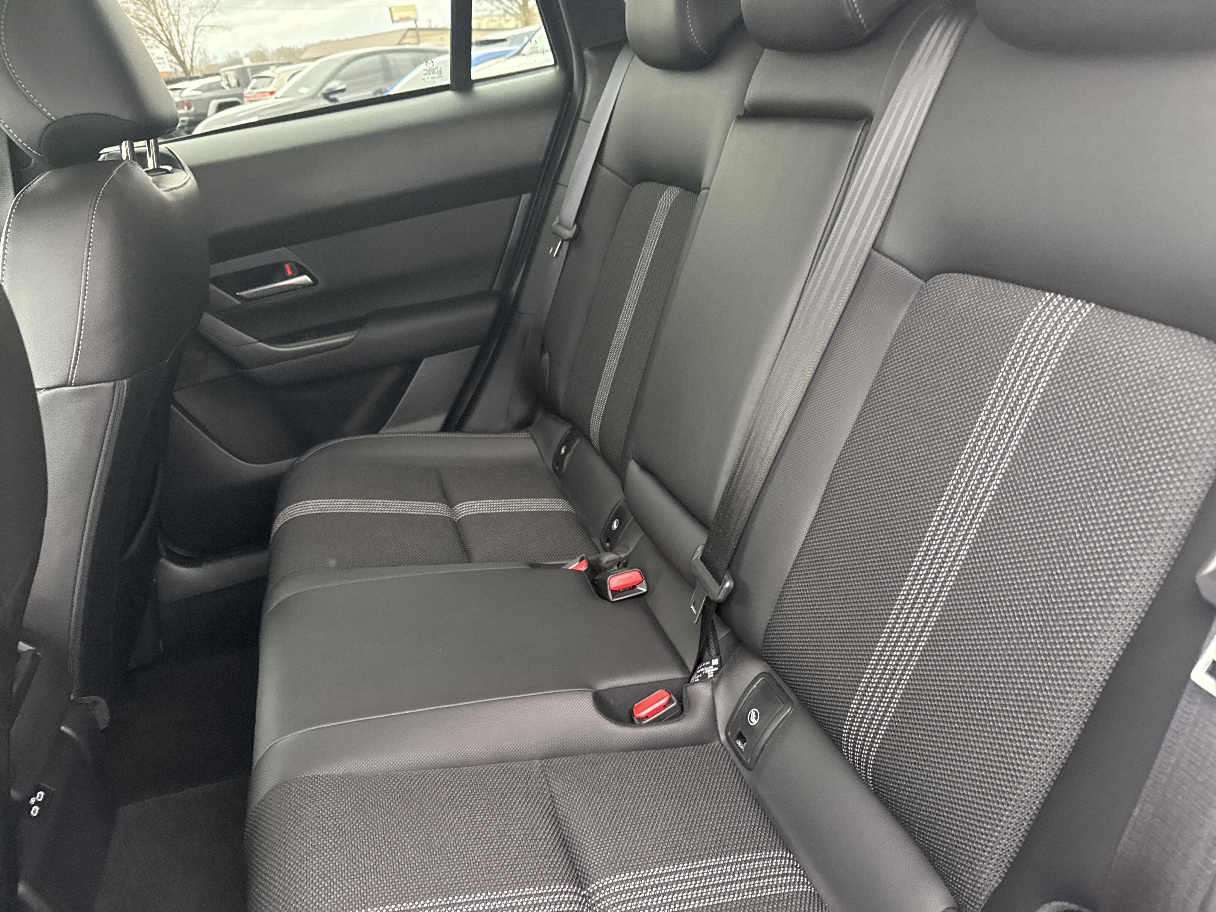 2025 Mazda Mazda CX-50 2.5 S Preferred Package