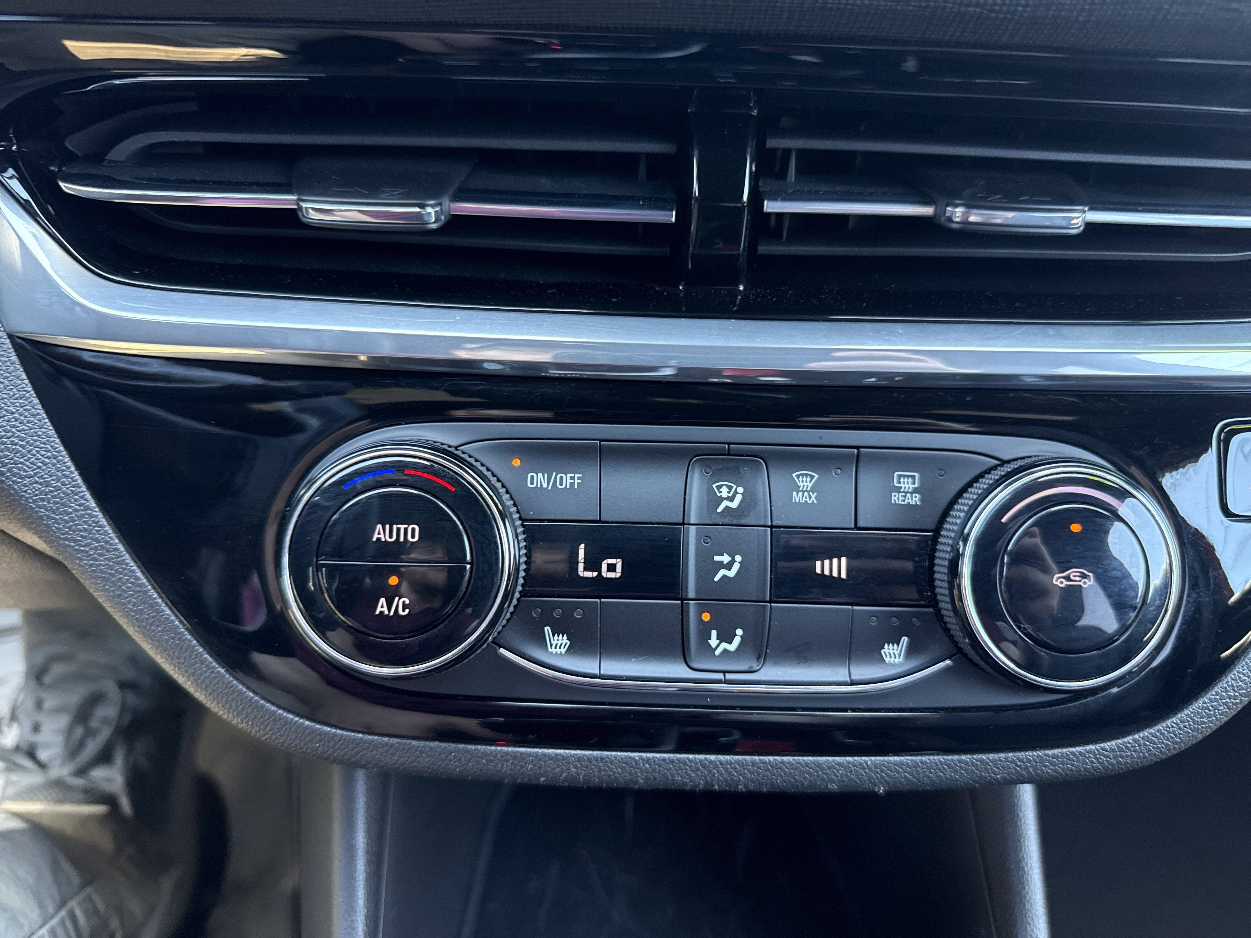 2024 Buick Envista Sport Touring