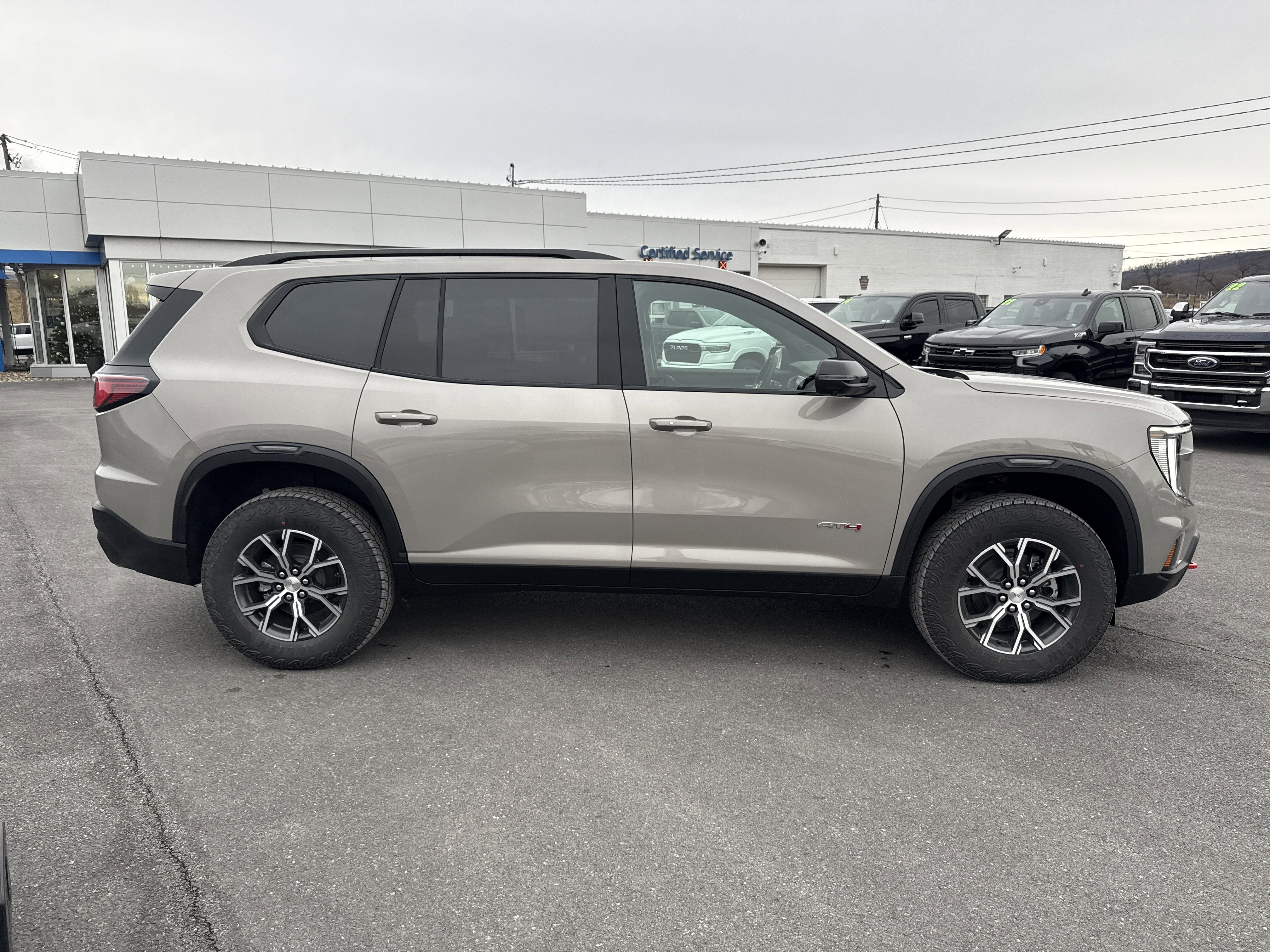 2026 GMC Acadia AT4