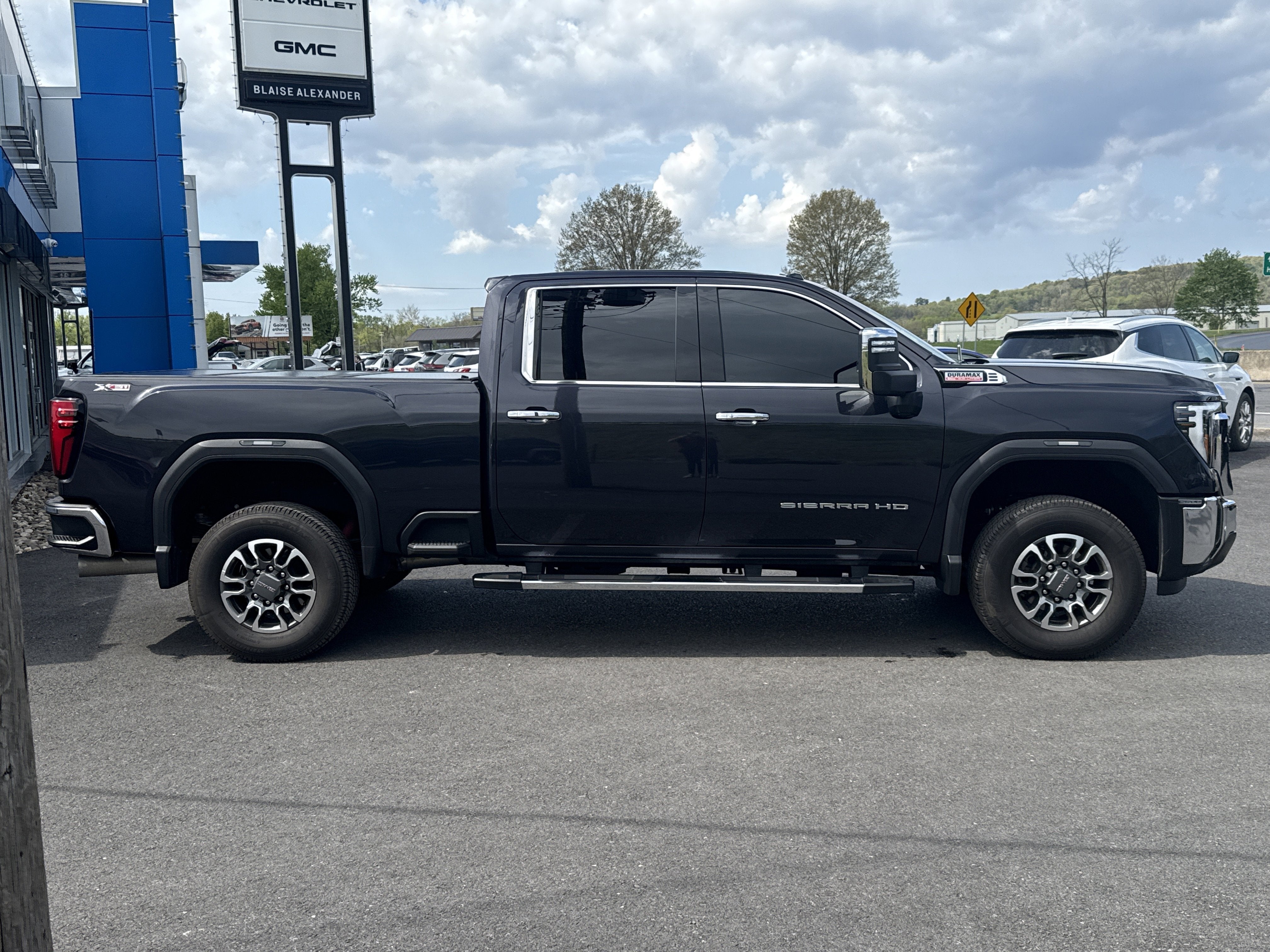 2024 GMC Sierra 2500 HD SLT