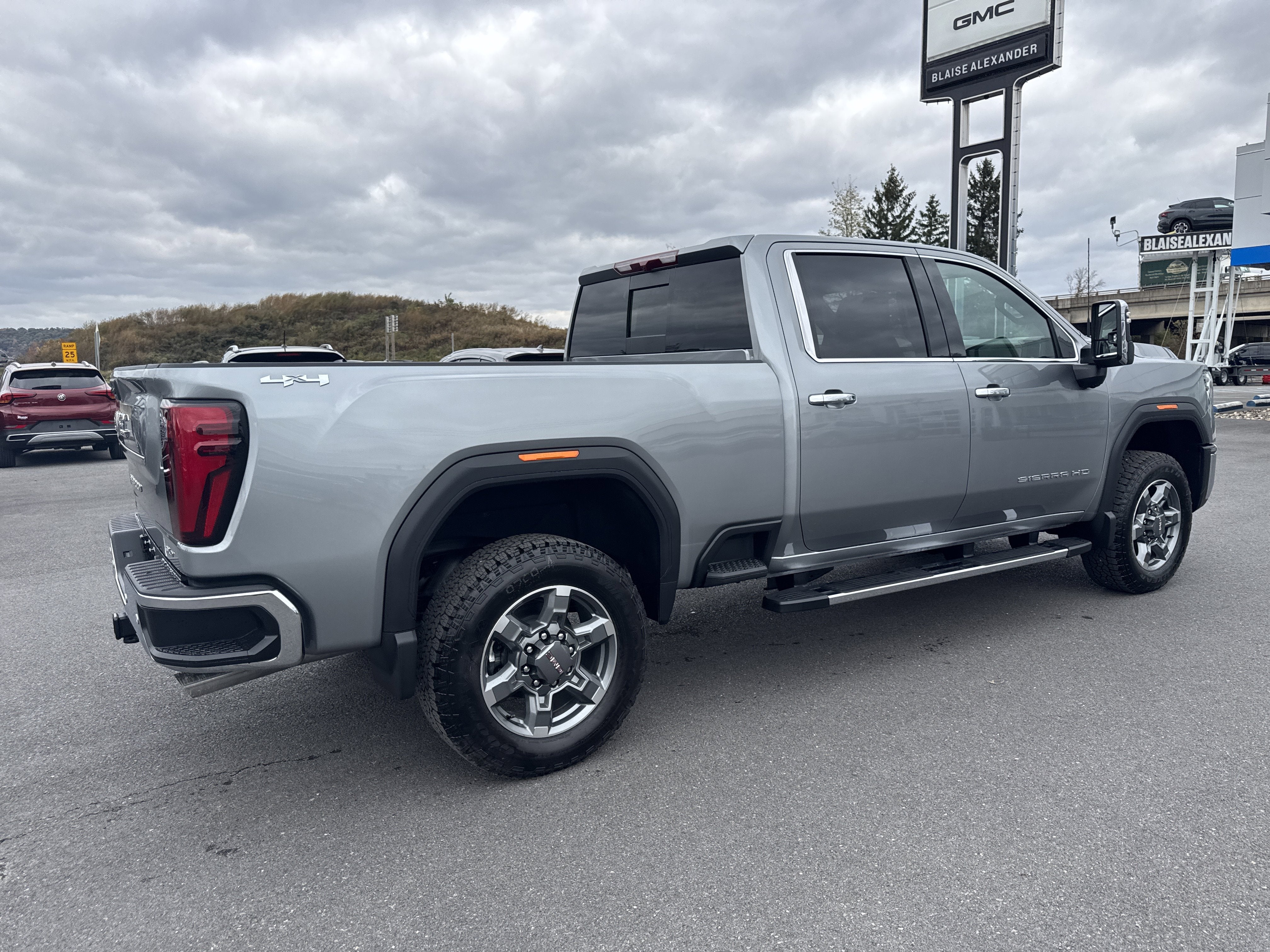 2026 GMC Sierra 2500 HD SLT